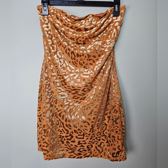 Silence + Noise Brenna Strapless Velvet Burnout Print Mini Dress in Mustard, M - Picture 8 of 14